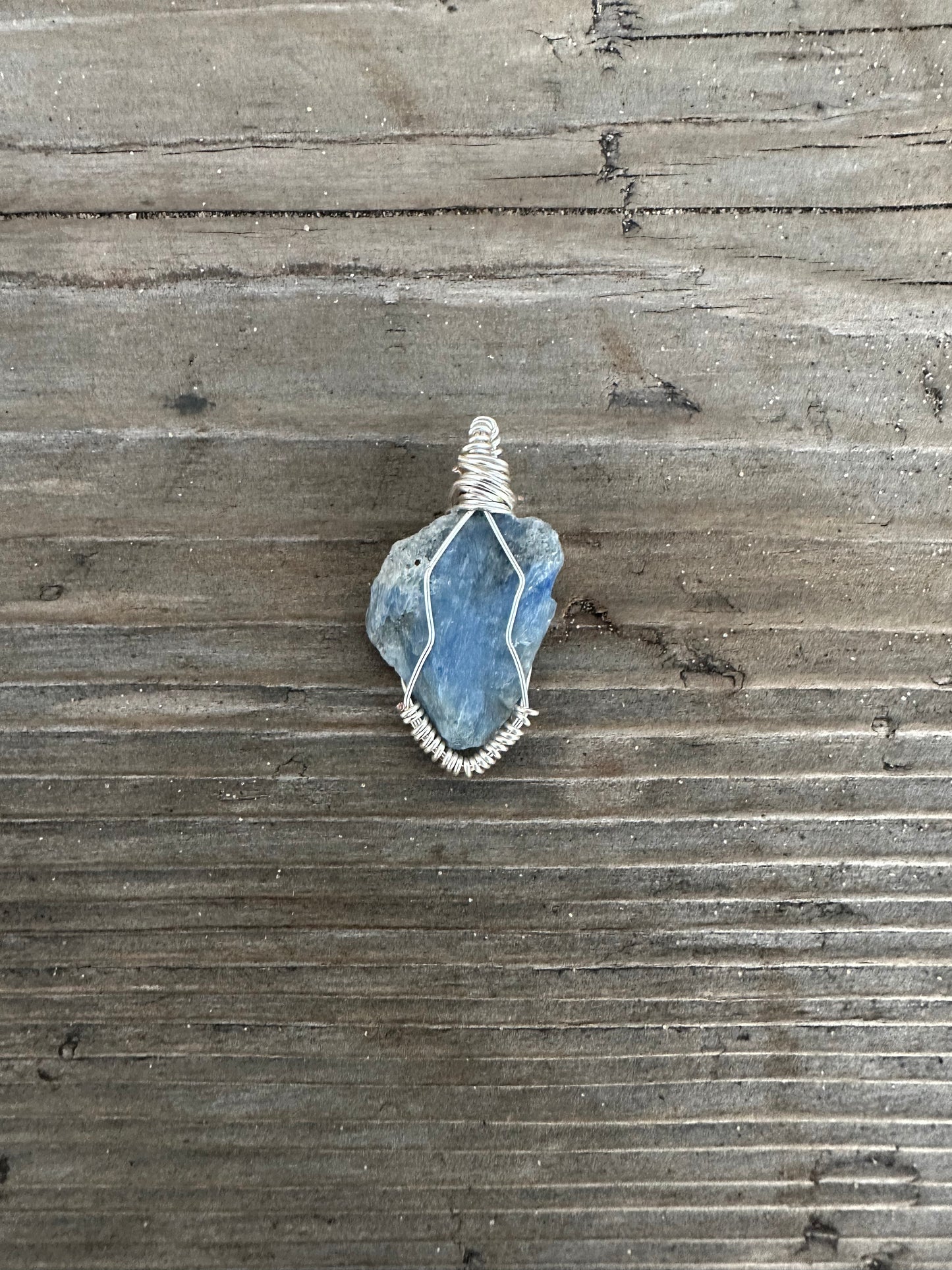 Blue kyanite