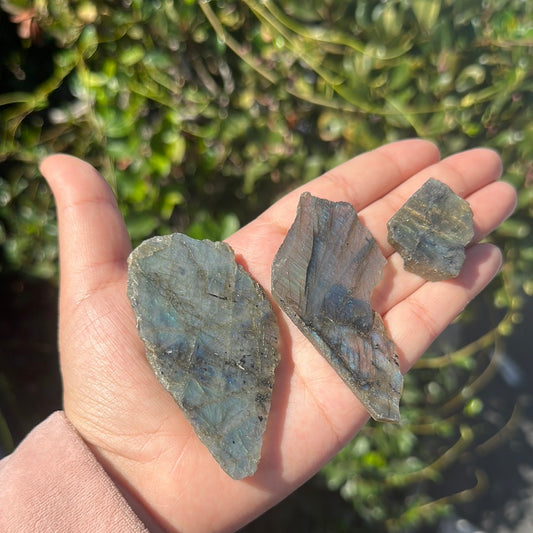Labradorite slabs