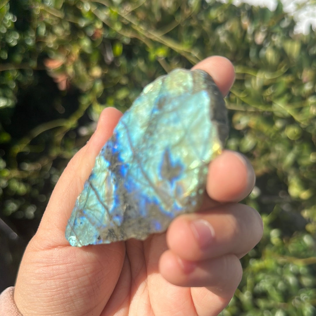 Labradorite slabs